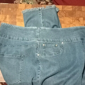 Ruby Road medium women's denim stretchy jeans